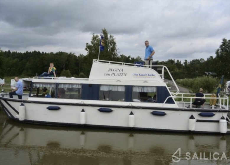 Regina von Platen - Yacht Charter Sailica