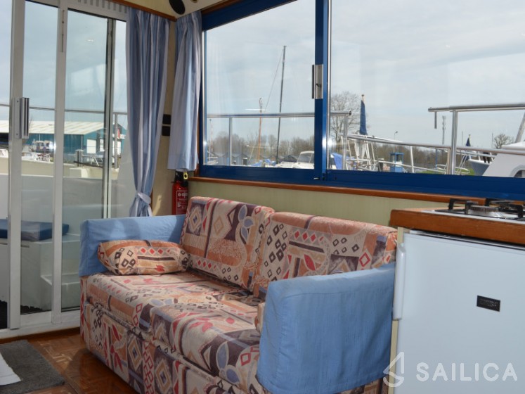 De Drait Safari Houseboat 1050 - Yacht Charter Sailica