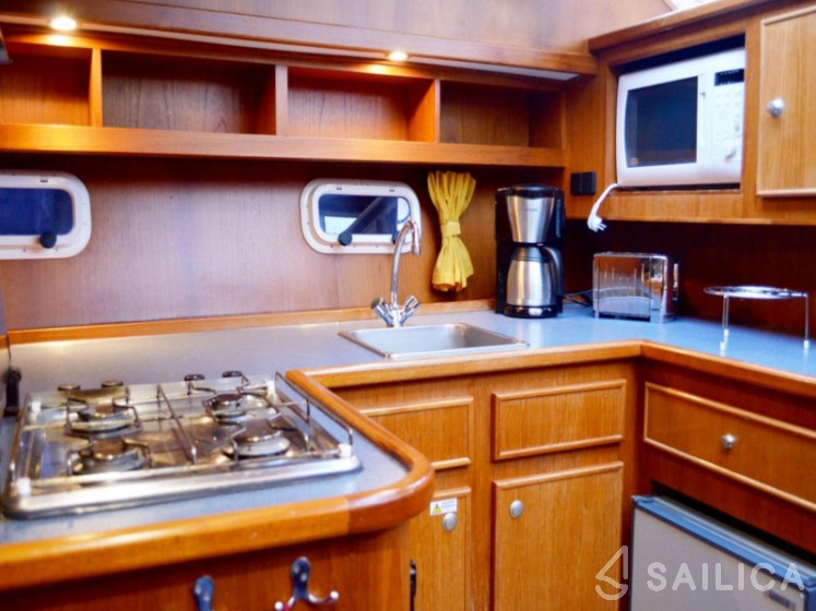 De Drait Renal 40 - Yacht Charter Sailica