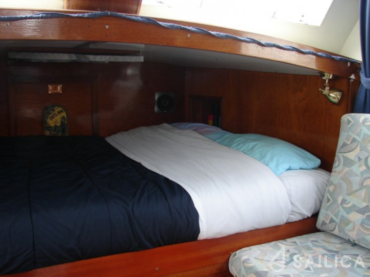 De Drait Doerak 850 OK - Yacht Charter Sailica