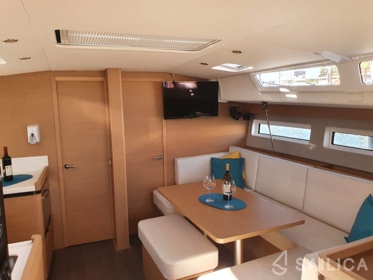 Sun Odyssey 440 - Yacht Charter Sailica