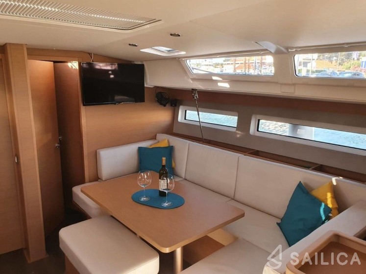 Sun Odyssey 440 - Yacht Charter Sailica