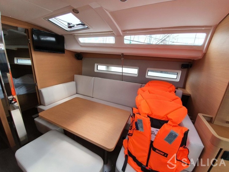 Sun Odyssey 440 - Yacht Charter Sailica