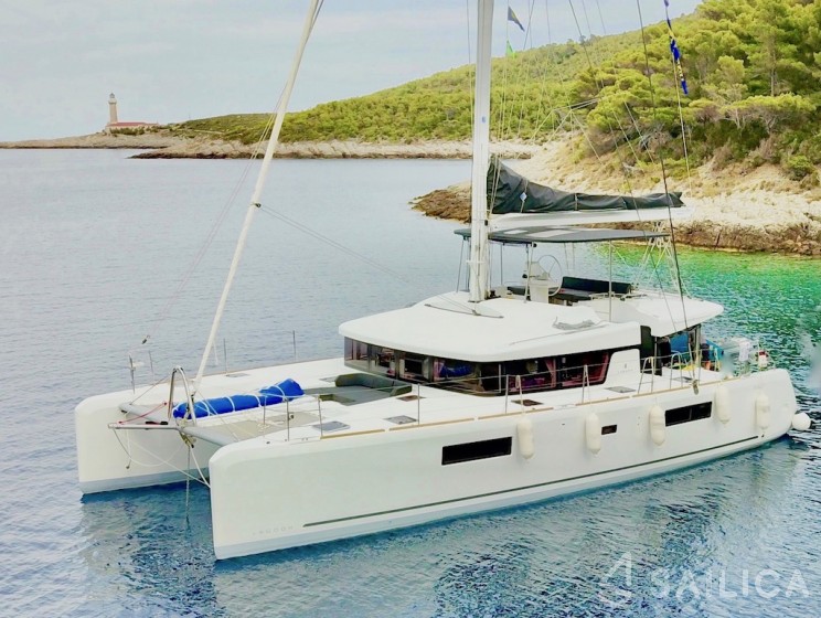 Lagoon 52F - Yacht Charter Sailica