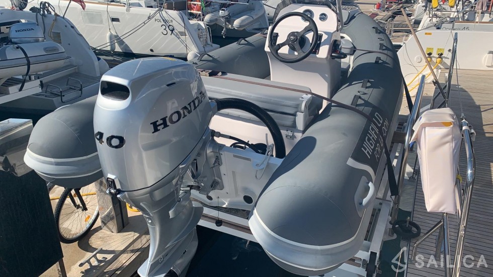 Lagoon 52F - Yacht Charter Sailica
