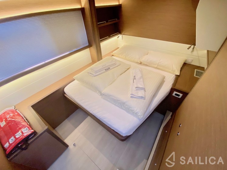 Lagoon 52F - Yacht Charter Sailica