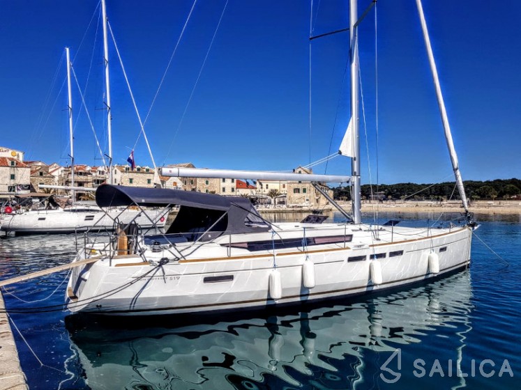Sun Odyssey 519 - Yacht Charter Sailica