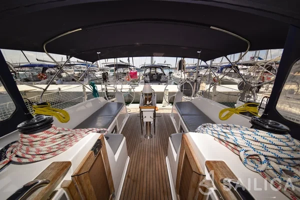 Bavaria 46 Cruiser - Yacht Charter Sailica
