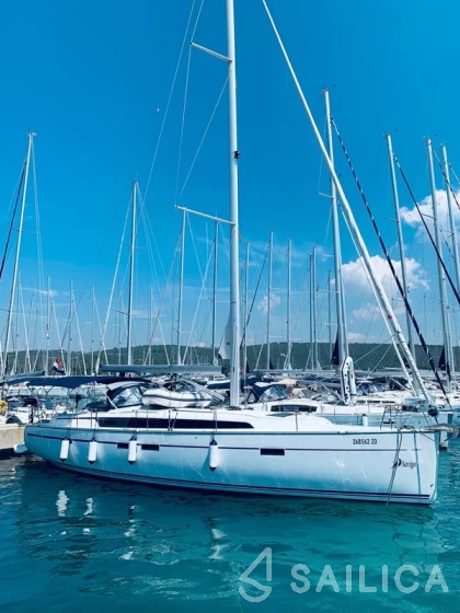 Bavaria 46 Cruiser - Yacht Charter Sailica