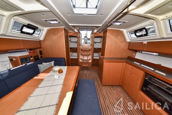Bavaria 46 Cruiser - Yacht Charter Sailica