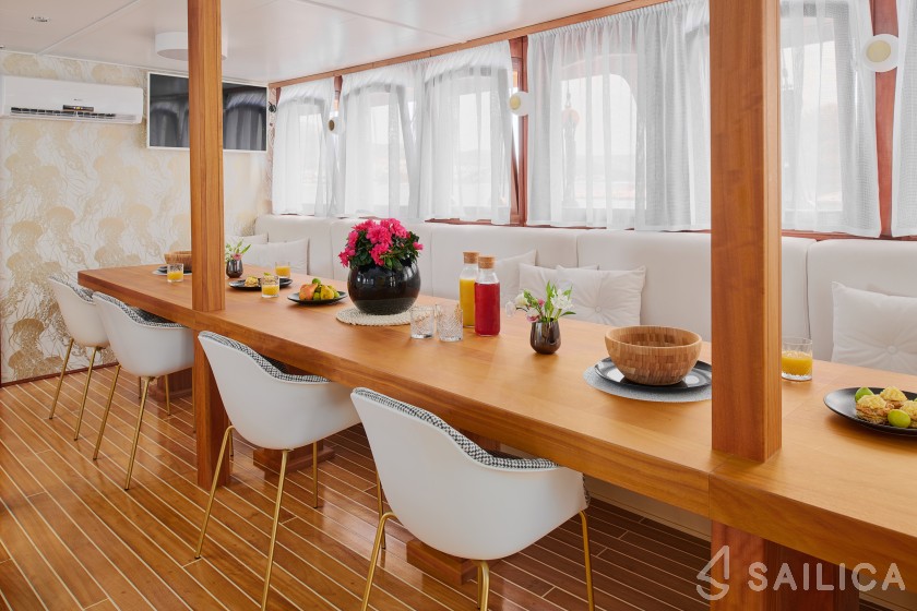 Gulet - Yacht Charter Sailica