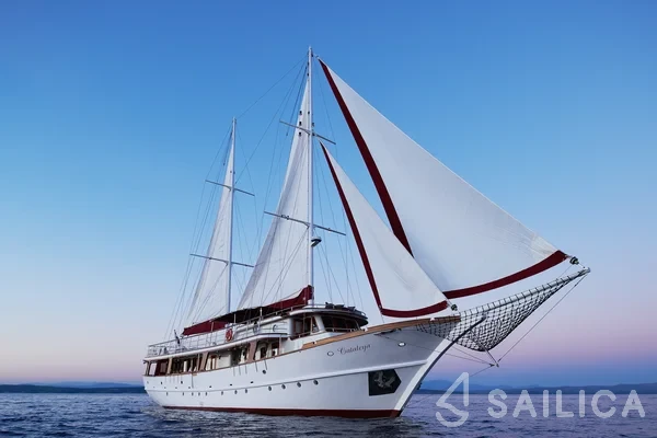 Gulet - Yacht Charter Sailica