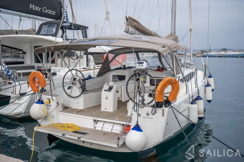Sun Odyssey 410 - Yacht Charter Sailica