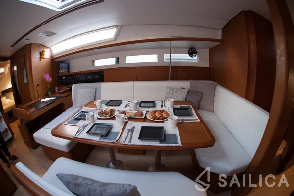 Sun Odyssey 519 - Yacht Charter Sailica