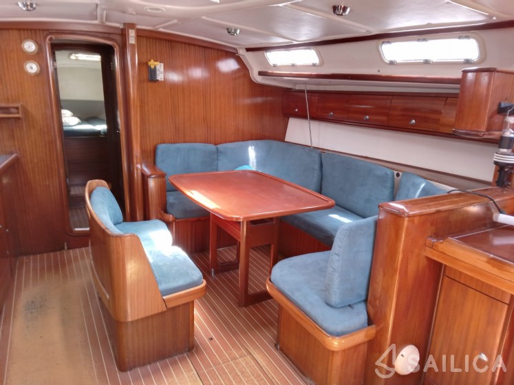 Bavaria 44 - Yacht Charter Sailica
