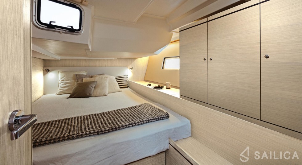 Oceanis 51.1 - Yacht Charter Sailica