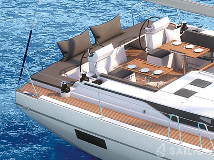 Bavaria C50 Style - 3 + 1 cab. - Yacht Charter Sailica