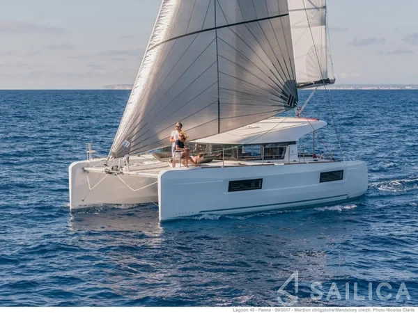 Lagoon 40 - Yacht Charter Sailica