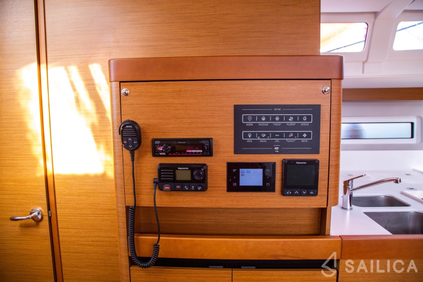 Sun Odyssey 490 - Yacht Charter Sailica