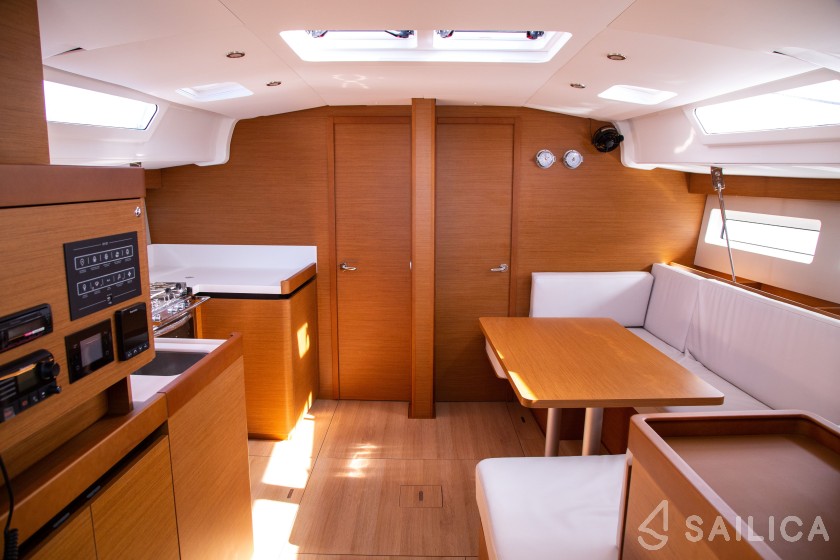 Sun Odyssey 490 - Yacht Charter Sailica