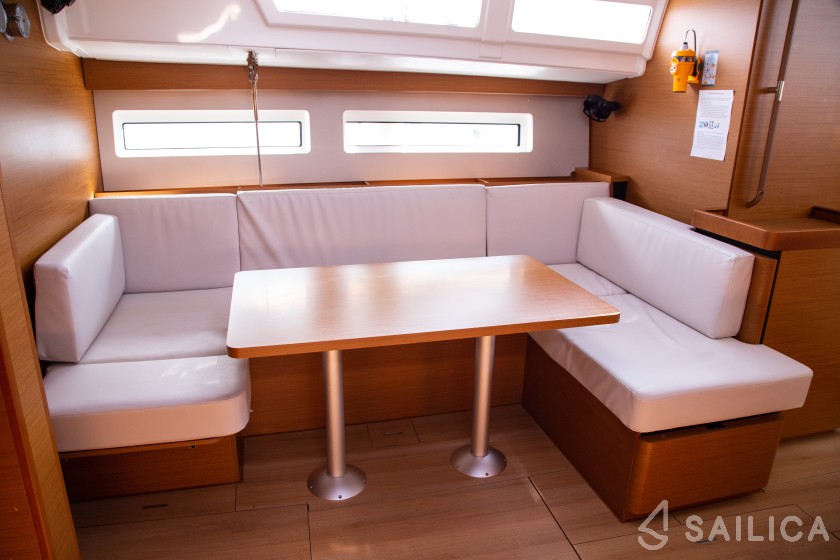 Sun Odyssey 490 - Yacht Charter Sailica