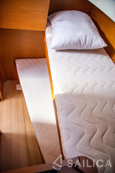 Sun Odyssey 490 - Yacht Charter Sailica