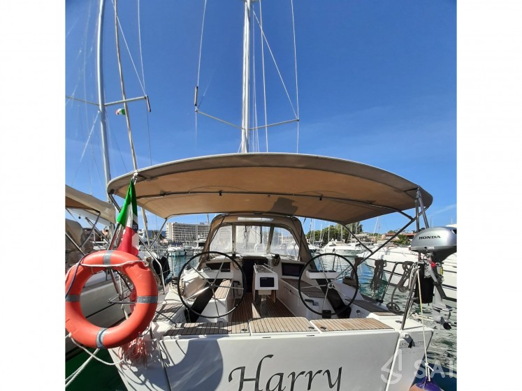 Dufour 360 Grand Large - Yacht Charter Sailica