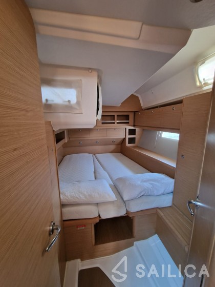 Dufour 520 GL - Yacht Charter Sailica