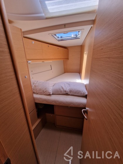 Dufour 520 GL - Yacht Charter Sailica
