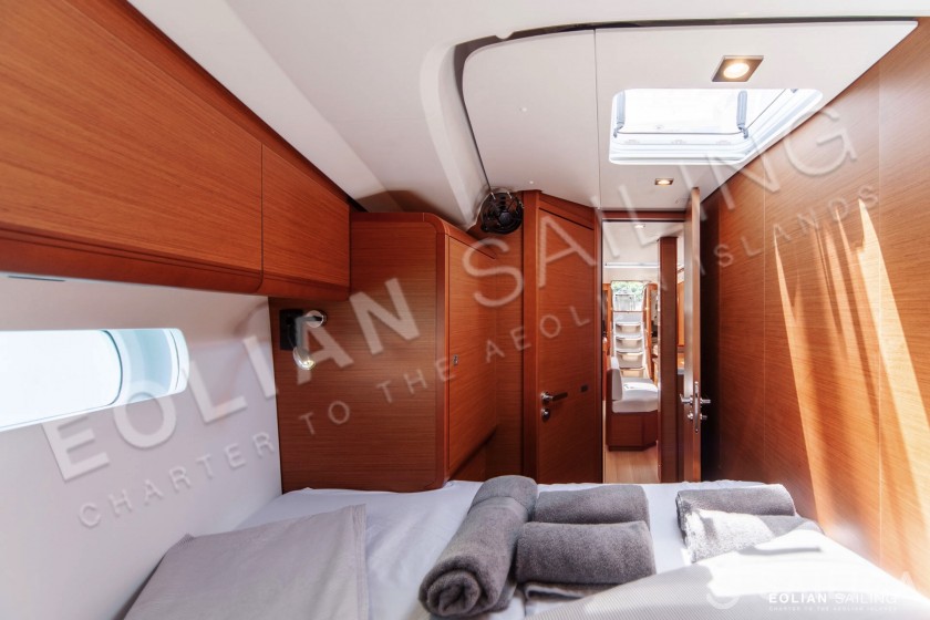 Sun Odyssey 519 - Yacht Charter Sailica
