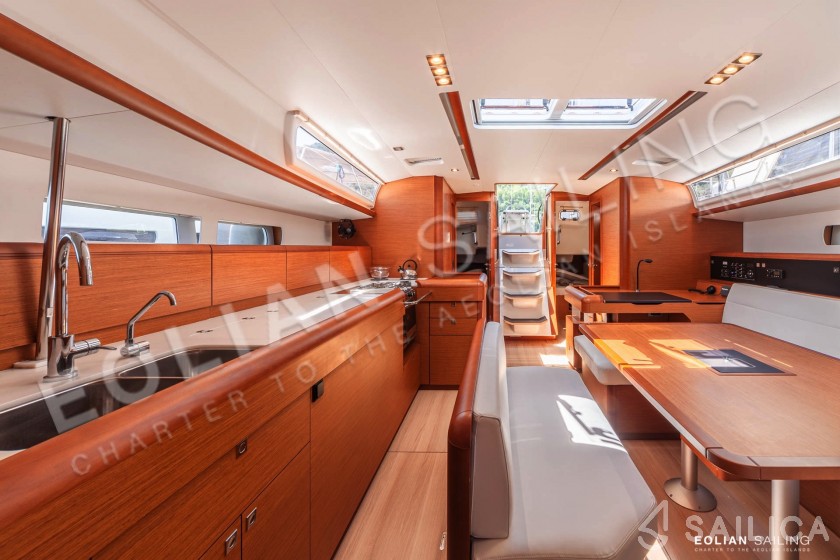 Sun Odyssey 519 - Yacht Charter Sailica