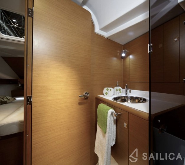 Sun Odyssey 449 - Yacht Charter Sailica