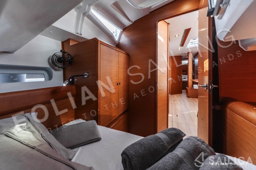 Sun Odyssey 449 - Yacht Charter Sailica