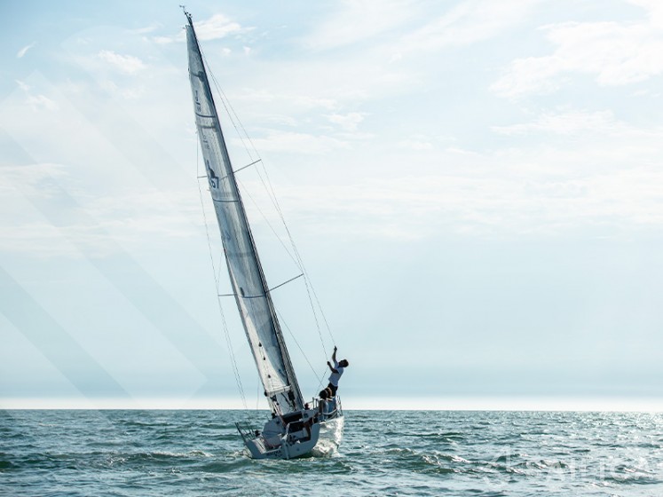 J 88 - Yacht Charter Sailica