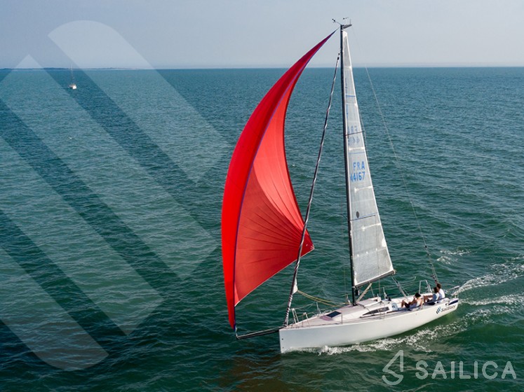 J 88 - Yacht Charter Sailica