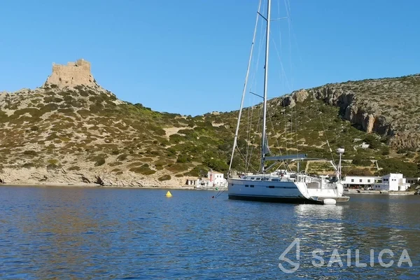 Bavaria 45 Cruiser - Yacht Charter Sailica