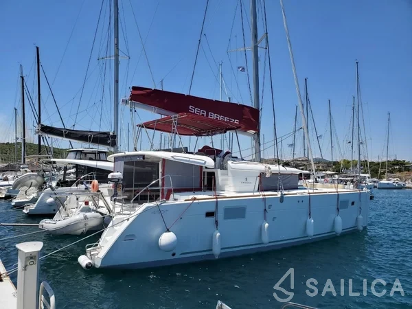 Lagoon 450  Flybridge - Yacht Charter Sailica