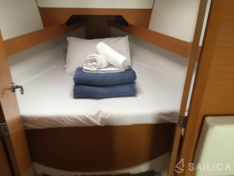 Sun Odyssey 349 - Yacht Charter Sailica