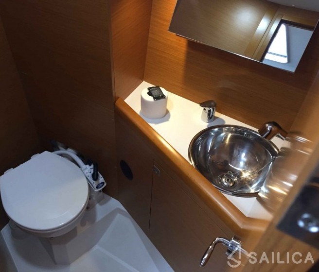 Sun Odyssey 349 - Yacht Charter Sailica