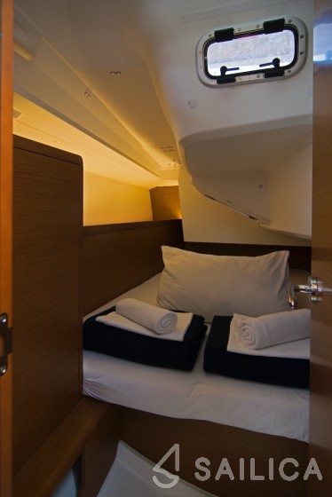 Sun Odyssey 349 - Yacht Charter Sailica