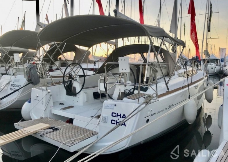 Sun Odyssey 349 - Yacht Charter Sailica