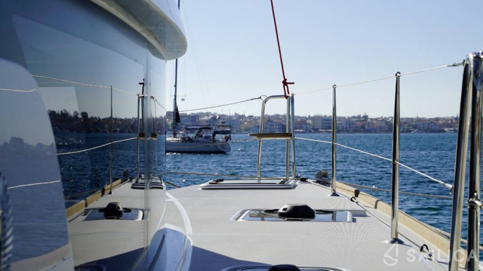 Lagoon 40 - Yacht Charter Sailica