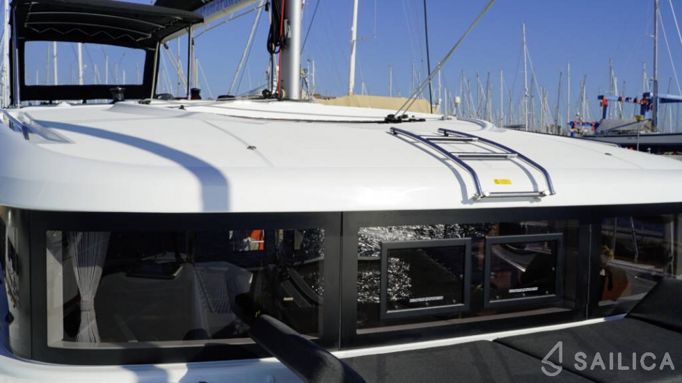 Lagoon 40 - Yacht Charter Sailica