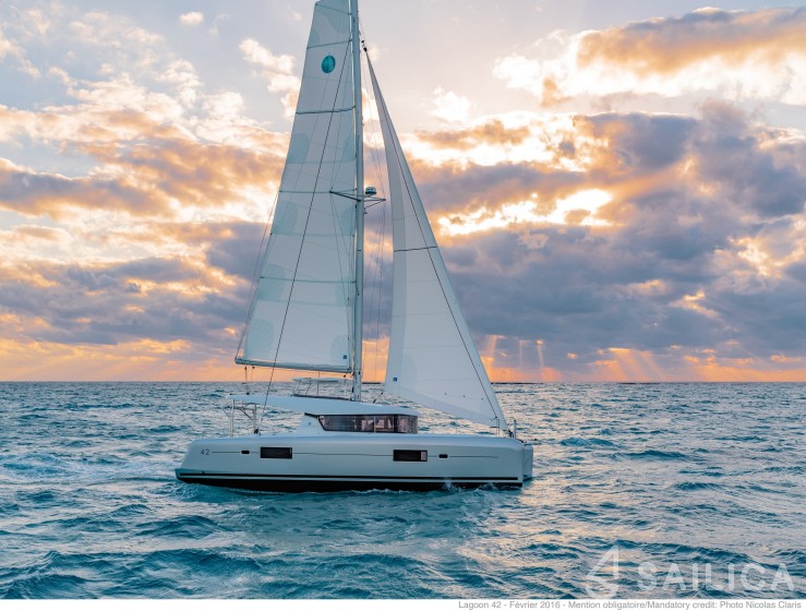 Lagoon 42 - Yacht Charter Sailica