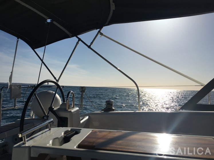 Oceanis 38 - Yacht Charter Sailica