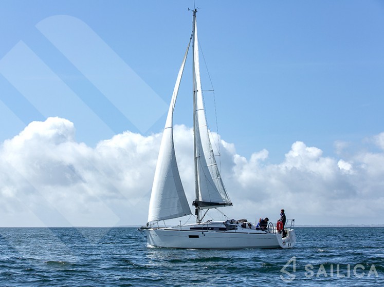 Sun Odyssey 349 - Yacht Charter Sailica