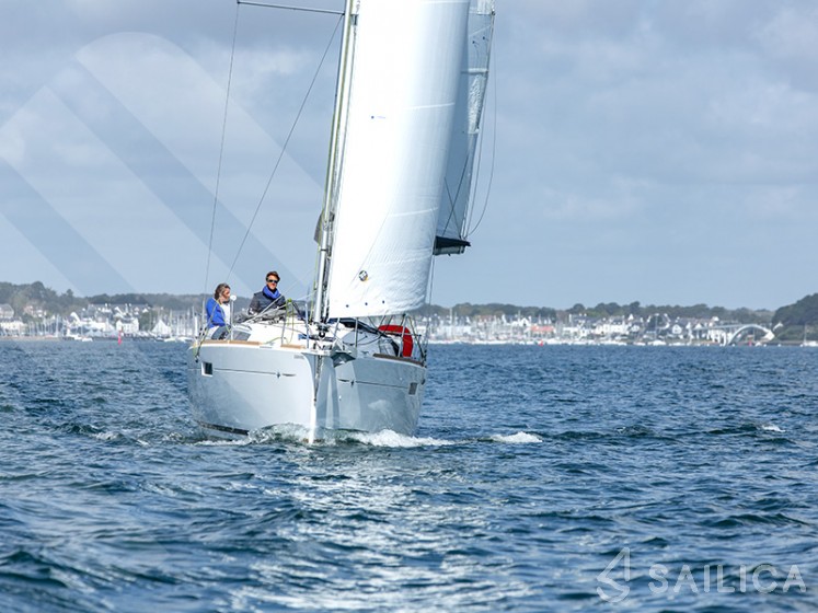 Sun Odyssey 349 - Yacht Charter Sailica