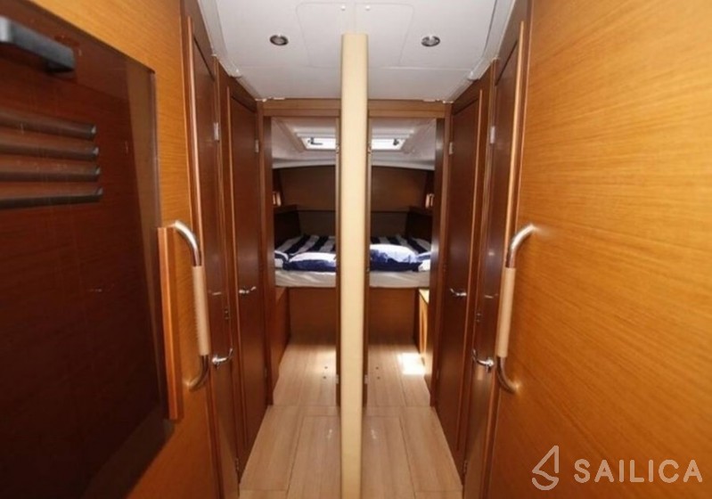 Sun Loft 47 - Yacht Charter Sailica