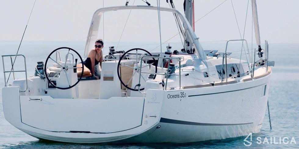 Oceanis 35.1 - Yacht Charter Sailica