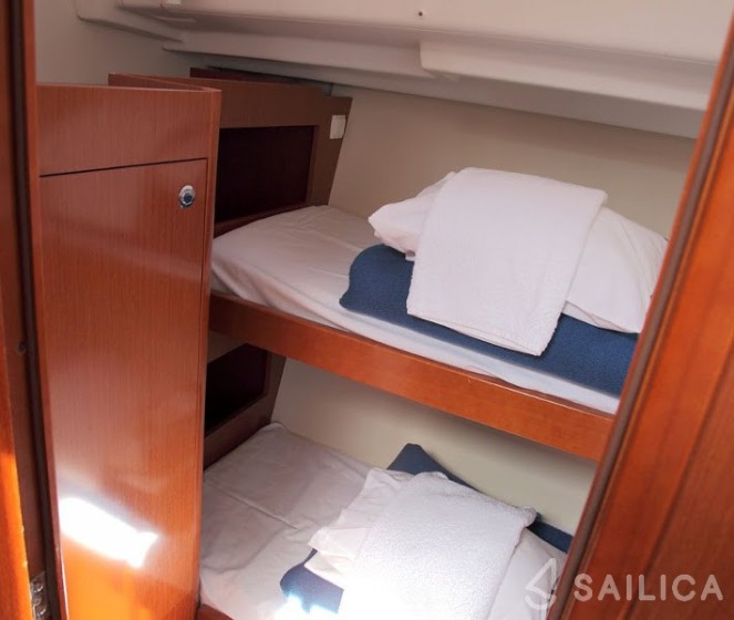 Oceanis 50 Family - Yacht Charter Sailica